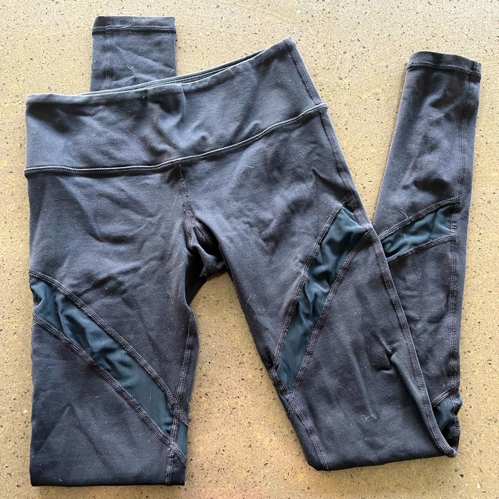 XS black with mesh cutouts Rese yoga leggings